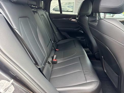 Used 2022 BMW X4 xDrive30i w/ Parking Assistance Package AWD/4WD image 14