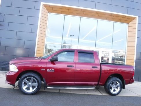 Used 2014 RAM 1500 Express image 2
