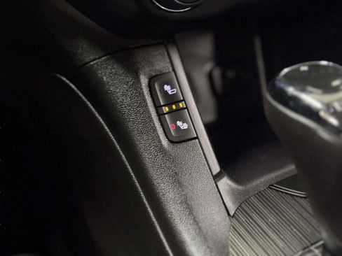 Used 2019 GMC Acadia SLT AWD/4WD image 31