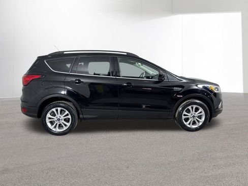 Used 2019 Ford Escape SEL image 35