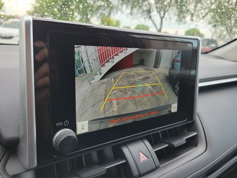 Certified 2025 Toyota RAV4 LE FWD image 29