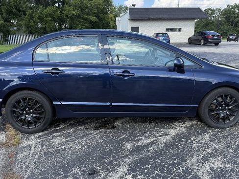 Used 2010 Honda Civic LX image 9