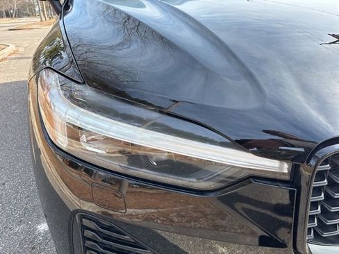 Used 2023 Volvo XC60 B5 Plus w/ Climate Package image 9