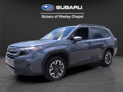 Used 2025 Subaru Forester Premium w/ Convenience Package #1 AWD/4WD image 3