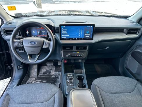 Used 2025 Ford Maverick XLT w/ Black Appearance Package image 21