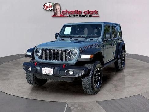 Used 2025 Jeep Wrangler Unlimited Rubicon AWD/4WD image 1