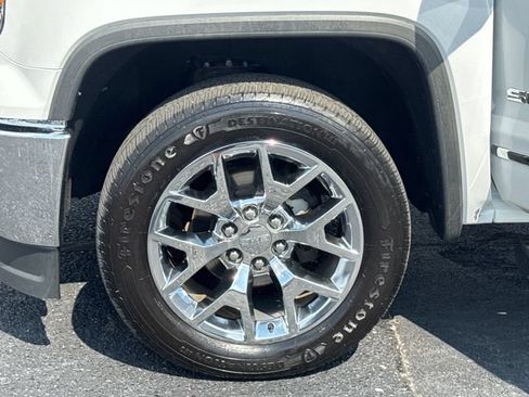 Used 2014 GMC Sierra 1500 SLT w/ SLT Crew Cab Value Package AWD/4WD image 25