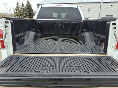 Used 2013 Ford F150 XLT w/ XLT Chrome Pkg image 14