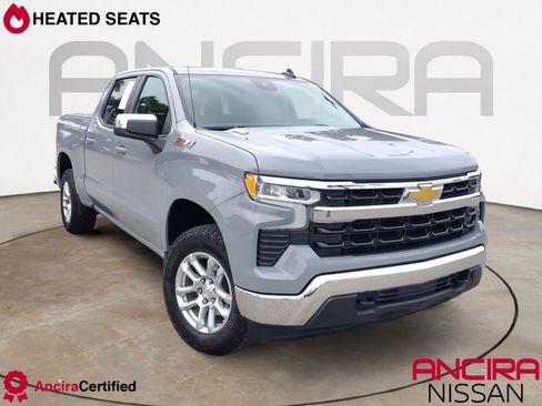 Used 2024 Chevrolet Silverado 1500 LT w/ Z71 Off-Road Package AWD/4WD image 1