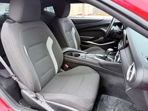 Used 2017 Chevrolet Camaro LT w/ RS Package image 33