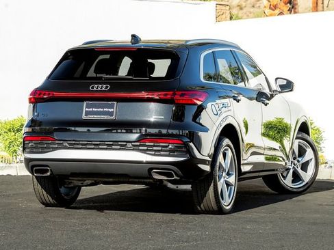 Certified 2025 Audi Q5 Premium w/ Premium Plus AWD/4WD image 7