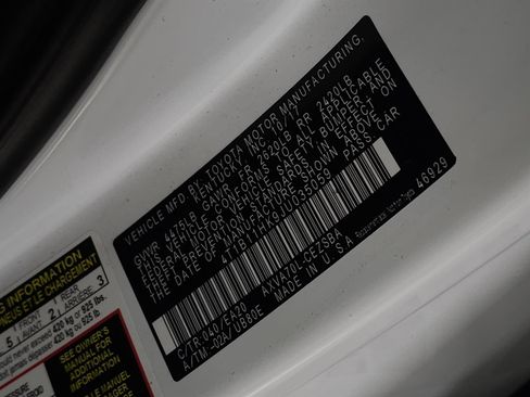 Used 2018 Toyota Camry SE image 25