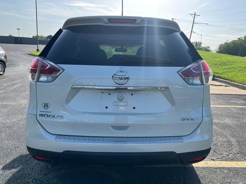 Used 2016 Nissan Rogue SV w/ SV Premium Package AWD/4WD image 4