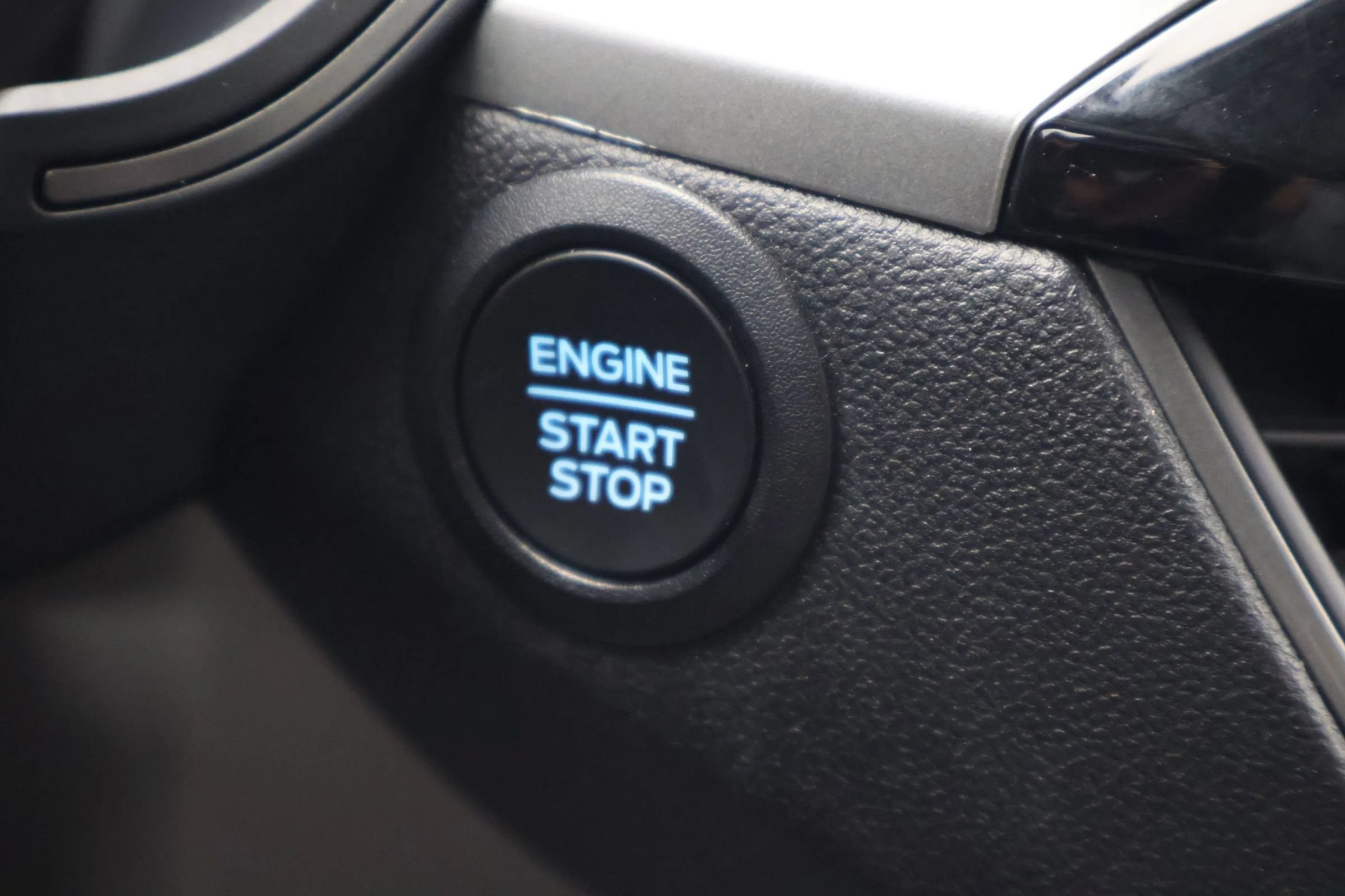 Used 2025 Ford Escape Active FWD image 26