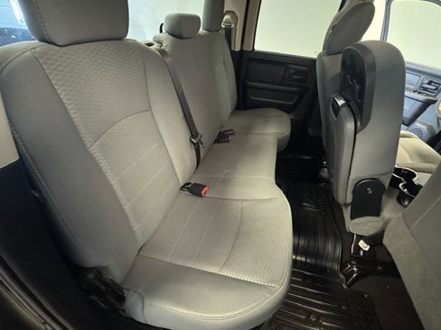 Used 2017 RAM 1500 Express AWD/4WD image 24
