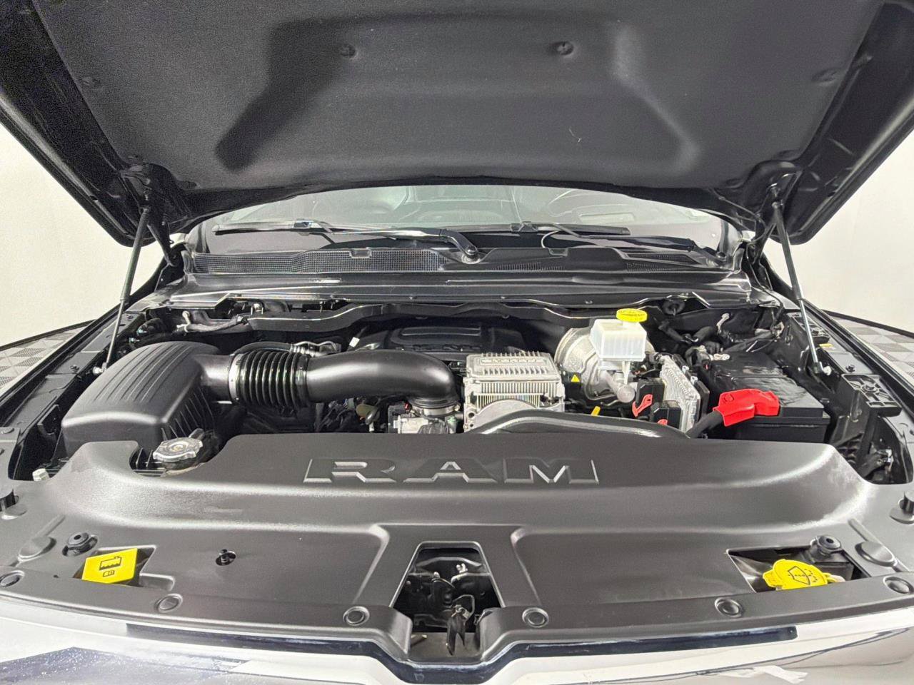 Used 2022 RAM 1500 Limited AWD/4WD image 45