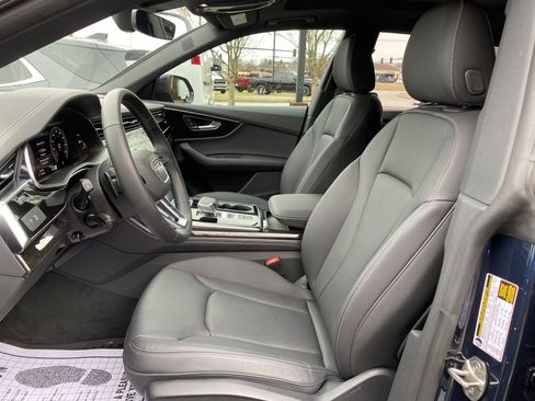 Used 2025 Audi Q8 Premium Plus image 16