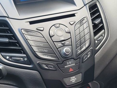 Used 2019 Ford Fiesta SE FWD image 20