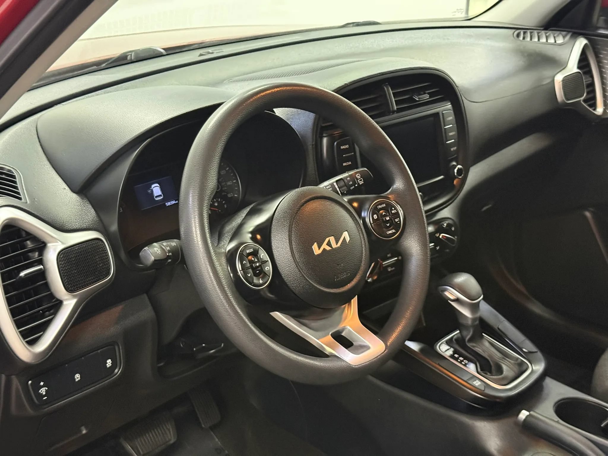 Used 2022 Kia Soul LX FWD image 15