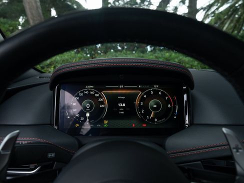 Used 2024 Aston Martin DB12 Coupe image 13