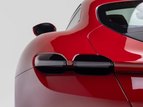 Certified 2022 Ferrari Roma RWD image 21