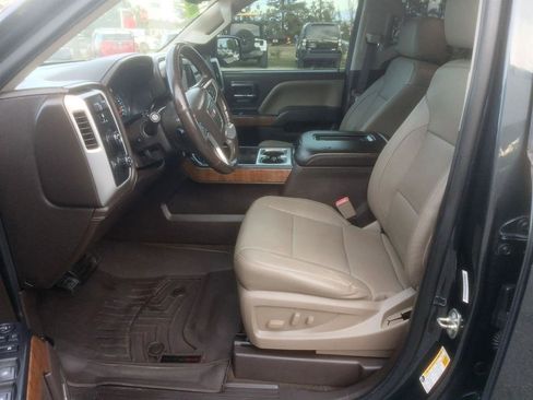 Used 2017 GMC Sierra 1500 SLT w/ SLT Premium Package image 9