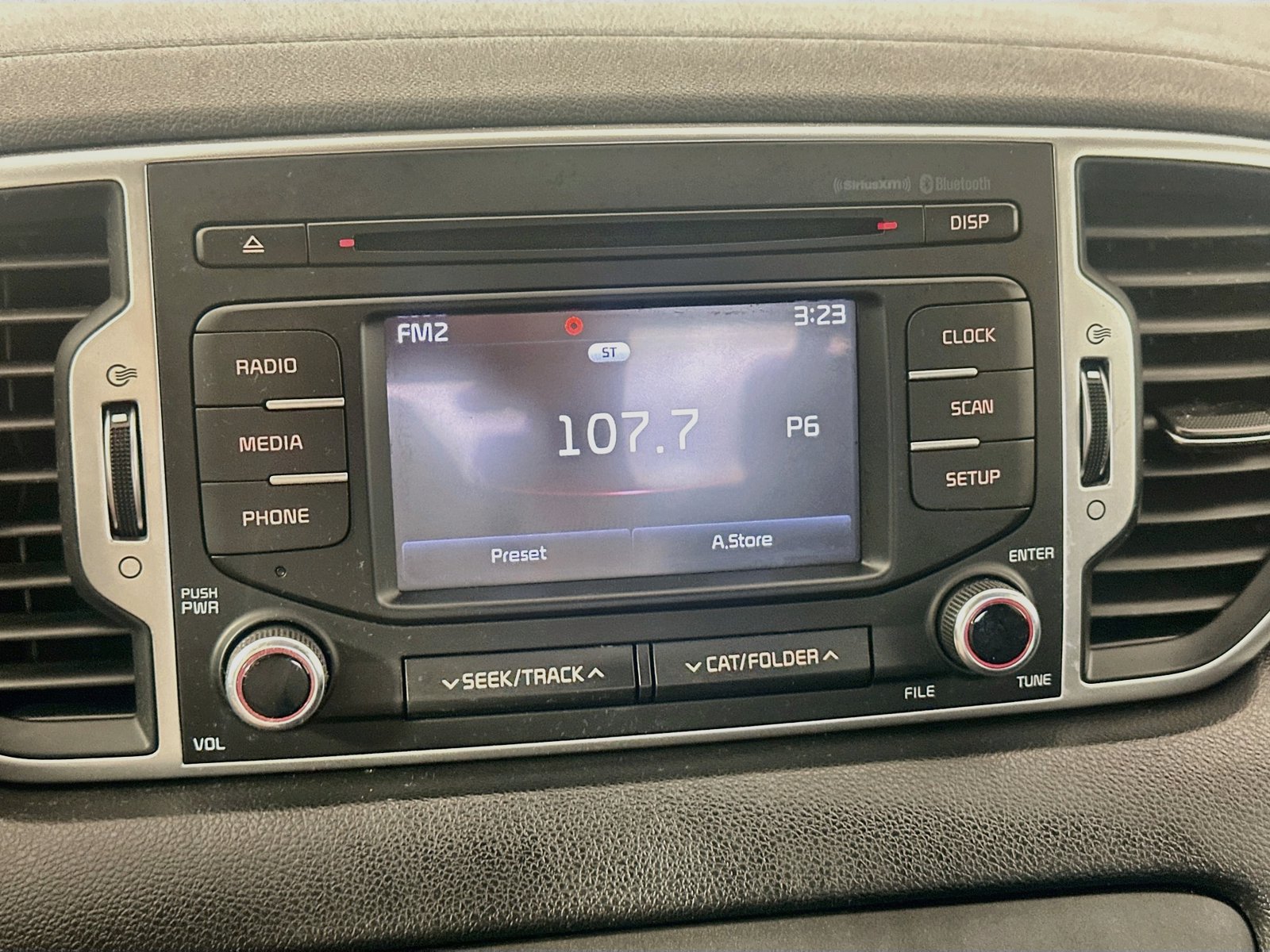 Used 2019 Kia Sportage LX FWD image 14
