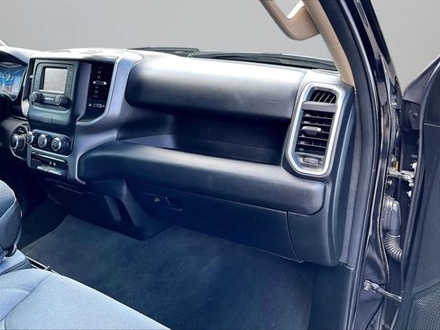 Used 2020 RAM 1500 Big Horn AWD/4WD image 18