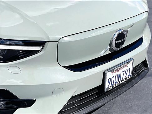 Used 2023 Volvo C40 P8 Recharge Ultimate AWD/4WD image 33