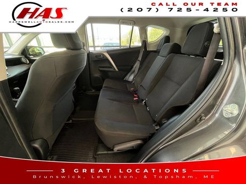 Used 2017 Toyota RAV4 LE AWD/4WD image 12