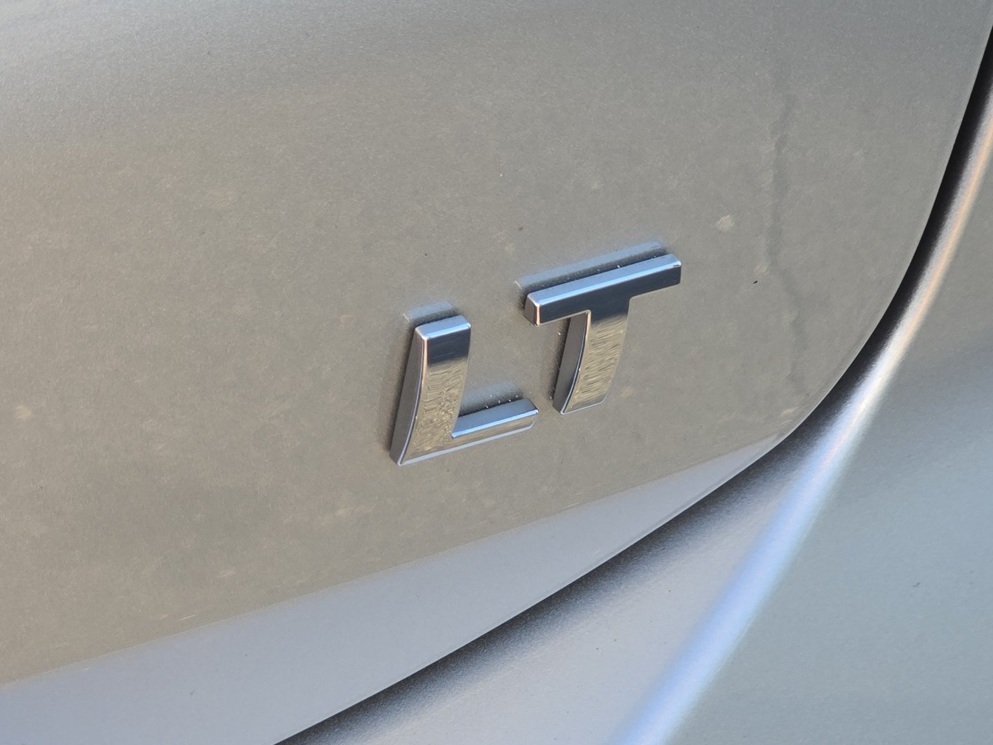 Used 2021 Chevrolet Equinox LT FWD image 14