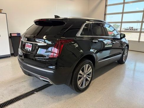 Used 2026 Cadillac XT5 Premium Luxury w/ Driver Assist Package AWD/4WD image 9