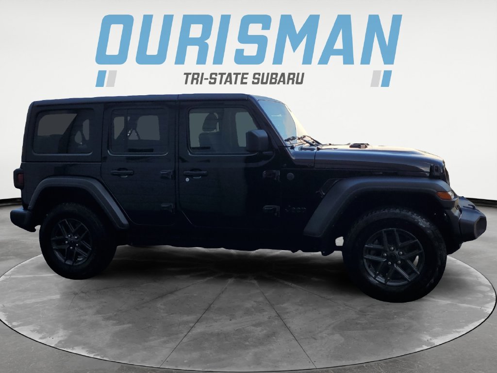 Used 2024 Jeep Wrangler Unlimited Sport AWD/4WD image 7