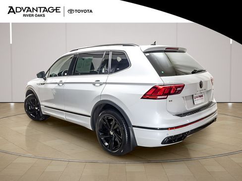 Used 2023 Volkswagen Tiguan SE R-Line AWD/4WD image 5
