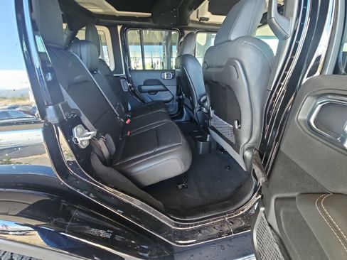 New 2025 Jeep Wrangler Unlimited Rubicon 392 image 18