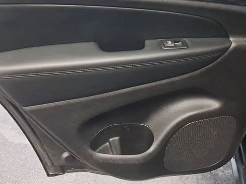 Used 2020 Jeep Grand Cherokee Limited w/ Luxury Group II image 15