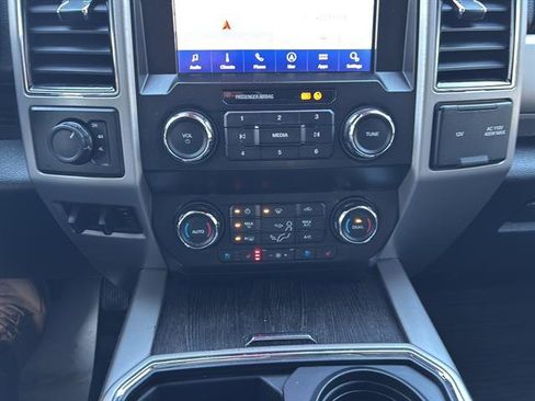 Certified 2020 Ford F350 Lariat w/ Lariat Value Package image 23
