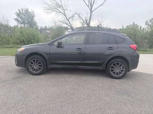 Used 2016 Subaru Crosstrek 2.0i Premium AWD/4WD image 9