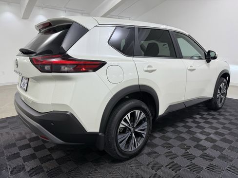 Used 2023 Nissan Rogue SV image 7