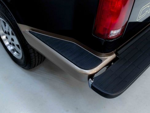 Used 1988 Chevrolet Silverado 1500 4x4 Regular Cab image 26