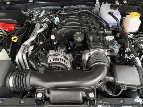 New 2026 Jeep Gladiator Mojave w/ Safety Group image 39