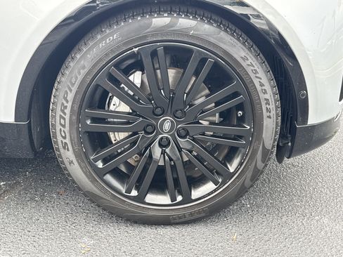 Used 2020 Land Rover Discovery Landmark AWD/4WD image 12