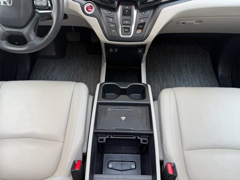 Used 2025 Honda Odyssey EX-L image 19