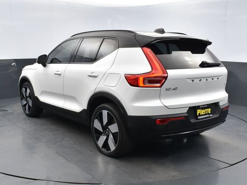 Used 2024 Volvo XC40 Recharge Plus w/ Protection Package Premier image 7