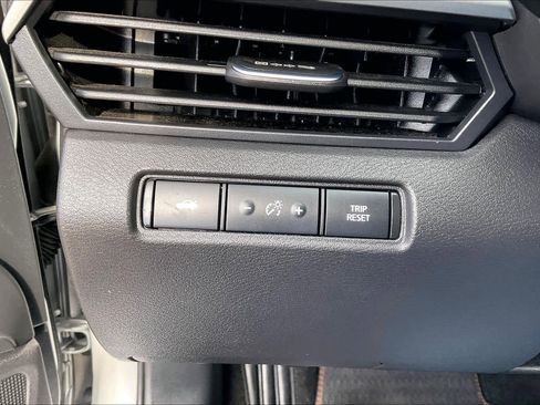 Used 2024 Nissan Altima 2.5 SR image 31