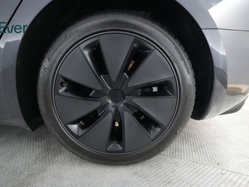 Used 2024 Tesla Model 3 Standard Range RWD image 19