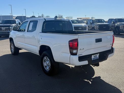 Used 2020 Toyota Tacoma SR image 36