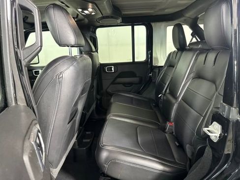 Used 2022 Jeep Wrangler Unlimited Sahara w/ Dual Top Group image 25