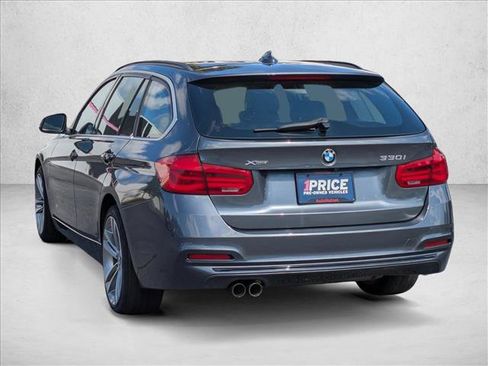 Used 2018 BMW 330i xDrive Wagon AWD/4WD image 7