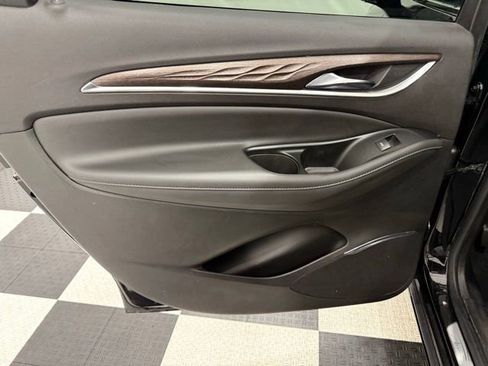 Used 2023 Buick Enclave Avenir w/ Avenir Technology Package image 18